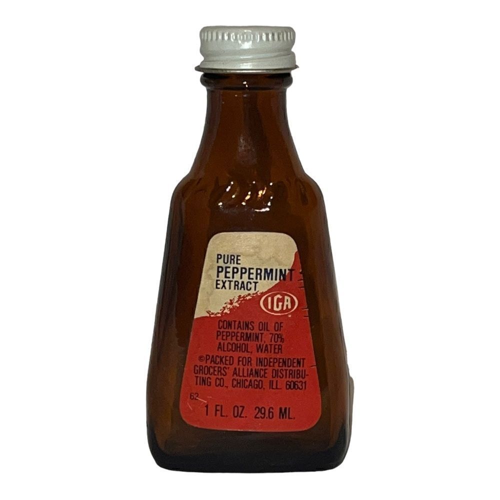 IGA Pure Peppermint Extract Glass Bottle Vintage Kitchen Cooking Décor